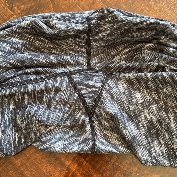 Lululemon Wunder Under Hi-Rise Crop Dramatic Static White Black Size 4 - Picture 7 of 10